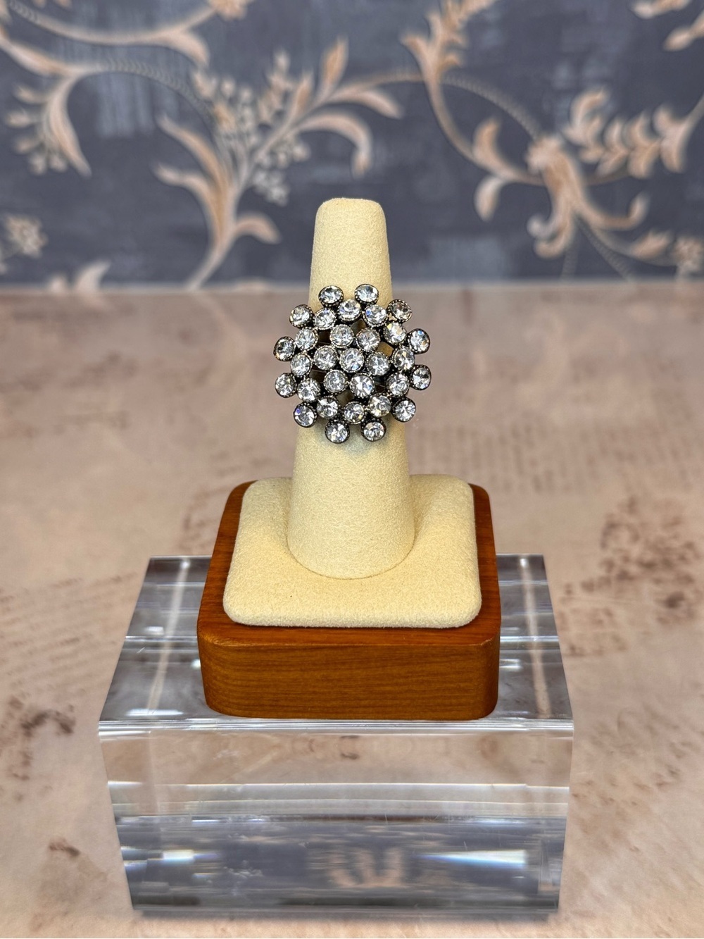 Vintage Rhinestone Cluster Ring Silver Tone Copper Wear Sz 6.25 Lot D 27